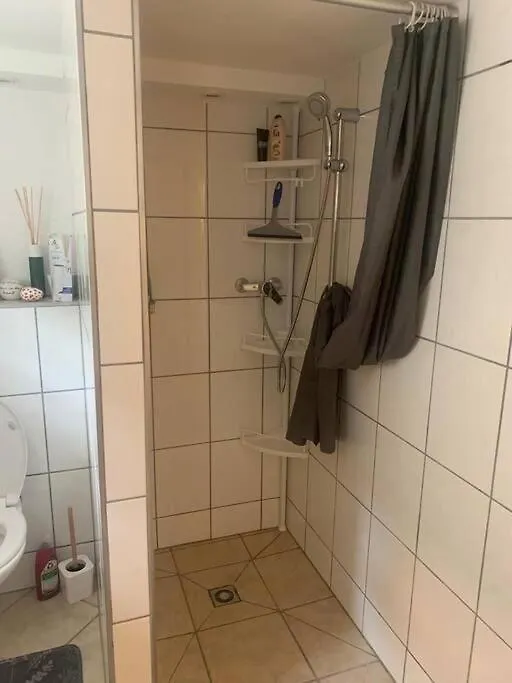 Souterrain Whg Im Einfamilienhaus -Zentral In Frankfurt Apartment Frankfurt am Main
